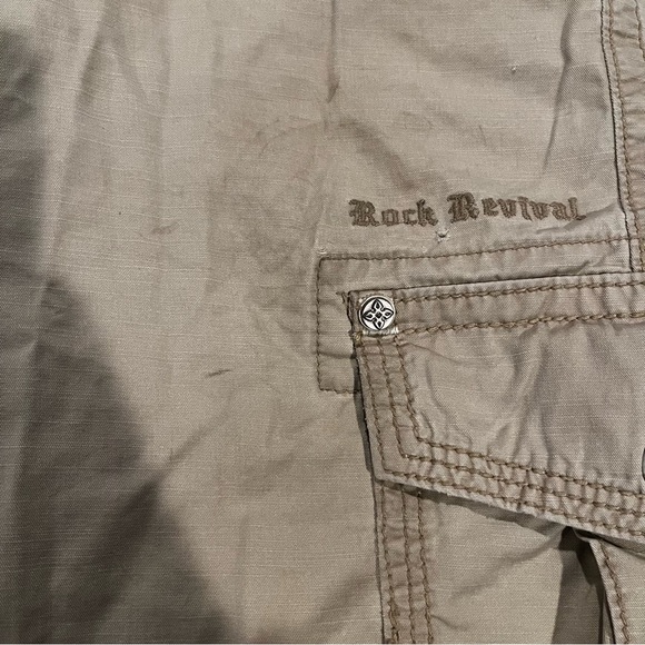 Rock Revival Khaki Cargo Shorts for Men - Picture 16 of 16
